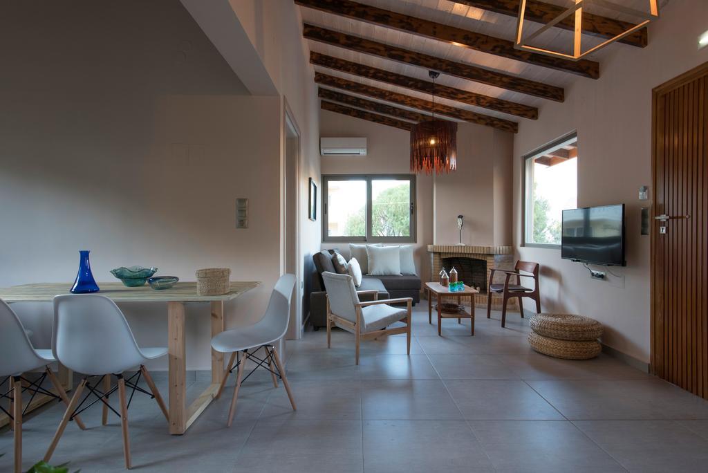 Villa Rea'S Sea House à Kato Galatas Extérieur photo