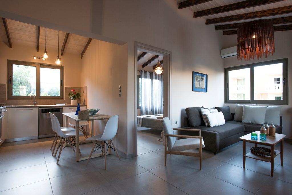 Villa Rea'S Sea House à Kato Galatas Extérieur photo